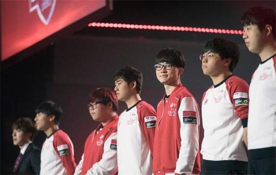 痛苦让你更 痛苦让你更